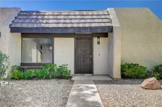 Photo #4: 2771128 Listing