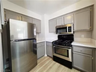 Photo #4: 2771148 Listing