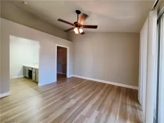 Photo #5: 2771148 Listing