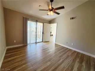 Photo #6: 2771148 Listing