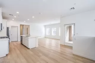 Photo #6: 2771175 Listing 