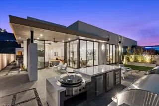 Photo #4: 2771181 Listing 