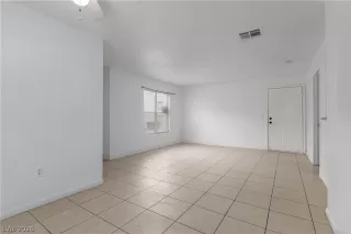 Photo #3: 2771184 Listing 