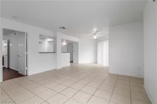 Photo #4: 2771184 Listing 