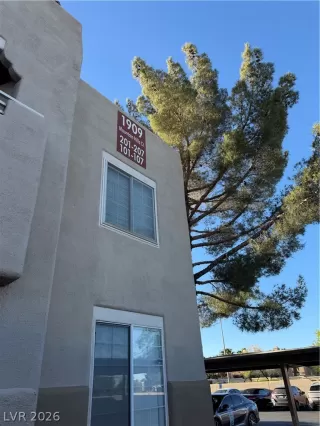 Photo #2: 2771225 Listing 