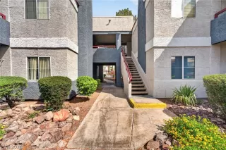 Photo #1: 2771243 Listing 