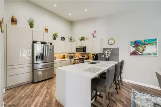 Photo #5: 2771343 Listing 