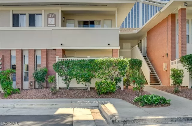 MLS: 2771382 Condo For Sale