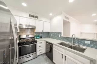 Photo #2: 2771388 Listing 