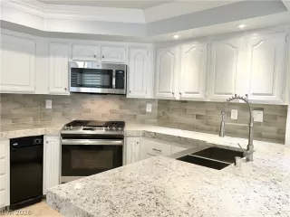 Photo #2: 2771455 Listing 