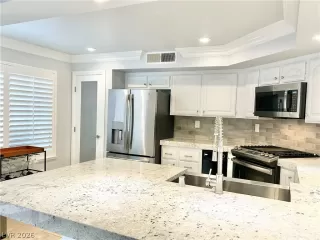 Photo #3: 2771455 Listing 