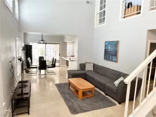 Photo #4: 2771455 Listing 