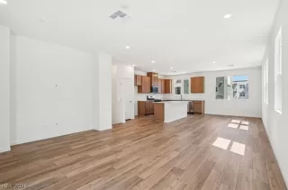 Photo #5: 2771476 Listing 