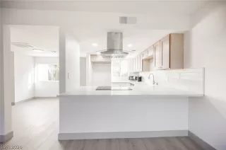 Photo #4: 2771501 Listing 