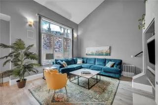 Photo #2: 2771515 Listing 