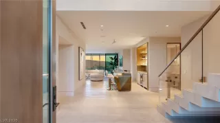 Photo #3: 2771532 Listing 