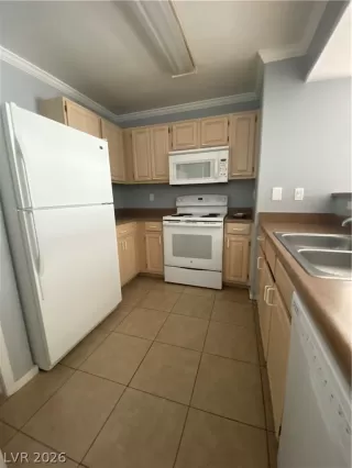 Photo #3: 2771536 Listing 