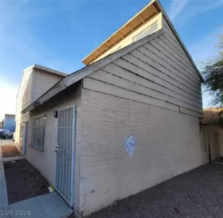 Photo #1: 2771569 Listing 