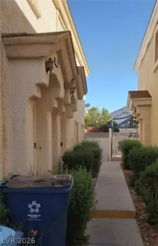 Photo #1: 2771570 Listing 