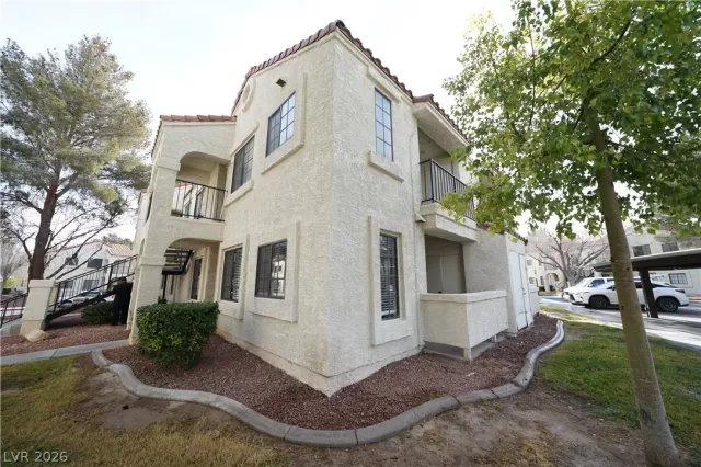 MLS: 2771583 Condo For Sale