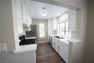 Photo #4: 2771583 Listing 