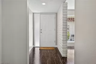 Photo #3: 2771600 Listing