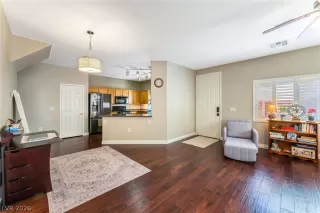 Photo #3: 2771602 Listing