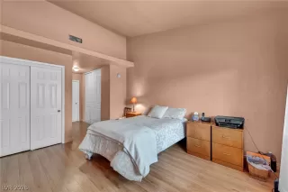 Photo #5: 2771632 Listing 