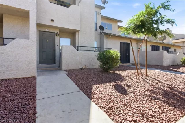 MLS: 2771746 Condo For Sale
