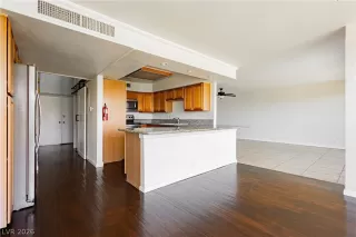 Photo #6: 2771756 Listing 