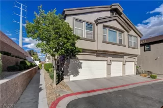 Photo #1: 2771765 Listing