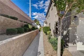 Photo #2: 2771765 Listing