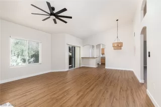 Photo #4: 2771784 Listing 