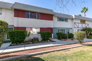 Photo #3: 2771828 Listing 