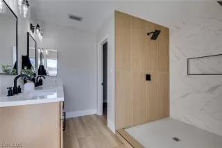 Photo #4: 2771828 Listing 