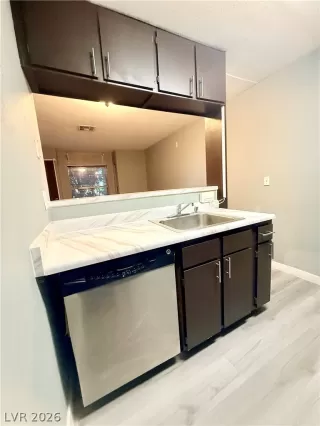 Photo #6: 2771833 Listing 