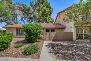 Photo #1: 2771837 Listing