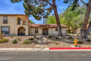 Photo #3: 2771837 Listing