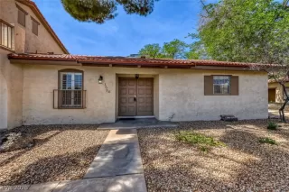 Photo #5: 2771837 Listing