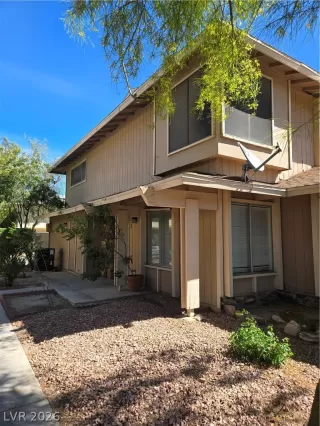 Photo #1: 2771892 Listing 