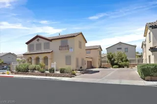 Photo #3: 2771967 Listing