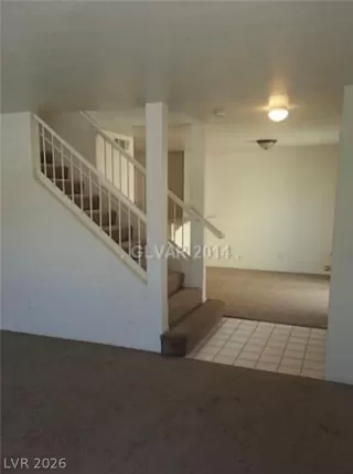 Photo #3: 2771974 Listing