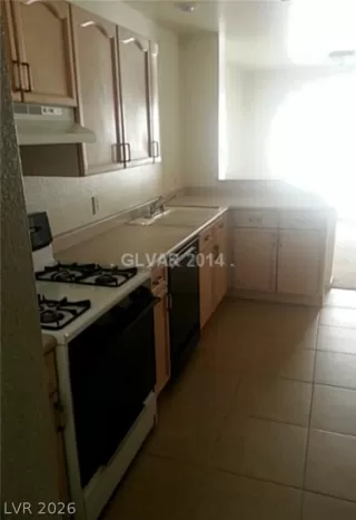 Photo #6: 2771974 Listing