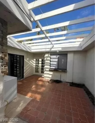 Photo #2: 2771979 Listing 