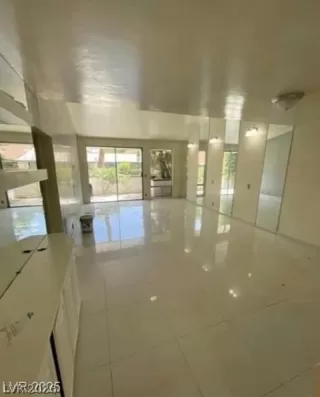 Photo #6: 2771979 Listing 