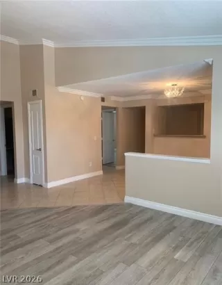 Photo #6: 2771986 Listing