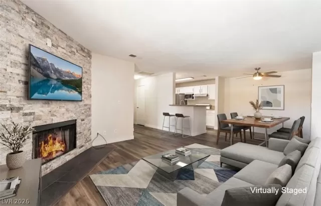 MLS: 2771995 Condo For Sale