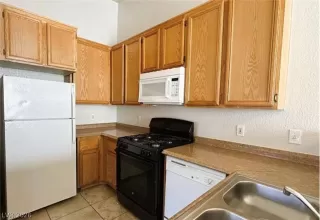 Photo #2: 2772009 Listing 