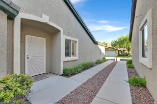 Photo #1: 2772029 Listing