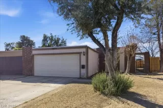 Photo #1: 2772036 Listing